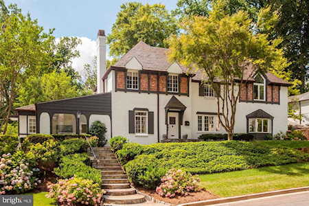 3104 Rolling Rd Chevy Chase, MD 20815