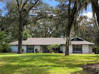 2204 Windwood PLACE Valrico, FL 33594
