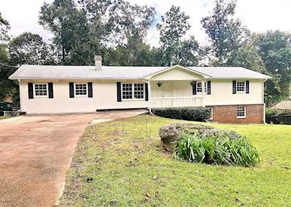 4765 Manor Dr Stone Mountain, GA 30087