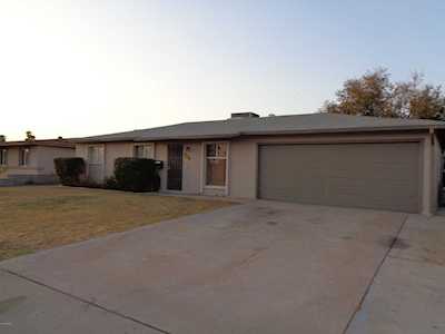 1736 W Capri Avenue Mesa, AZ 85202