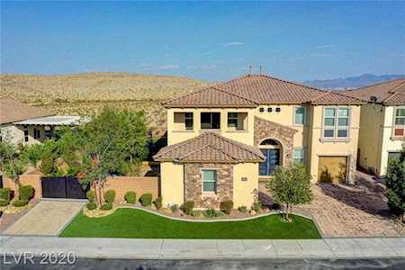 9818 Proud Clarion St Las Vegas, NV 89178