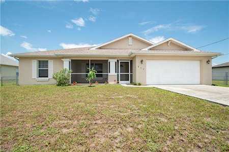 839 Nyasa Ave Fort Myers, FL 33913