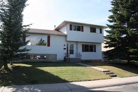 411 Huntbourne Way NE Calgary, AB T2K 5G3