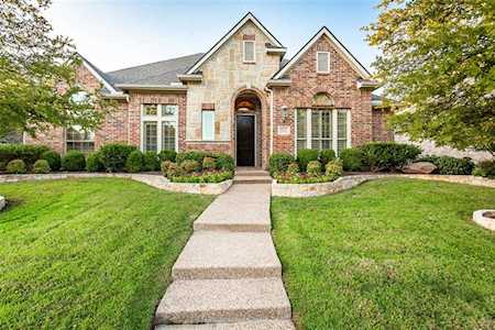 922 Lairds Lane Allen, TX 75013