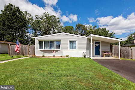 510 Morningside Dr Glen Burnie, MD 21061