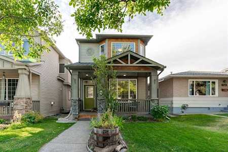 519 53 Ave SW Calgary, AB T2V 0C1