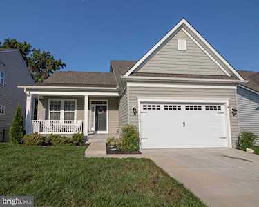 7504 Rising Eagle Ct Glen Burnie, MD 21060