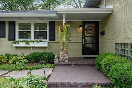 272 Sharon Dr Barrington, IL 60010