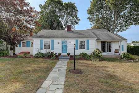 47 Burbank Ave Narragansett, RI 02882