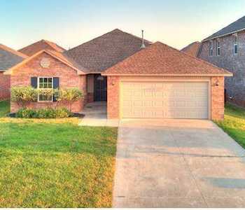 9225 NW 71st St Yukon, OK 73099