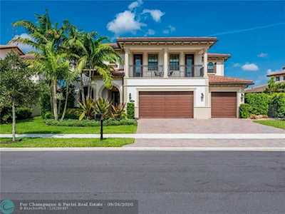 8420 Watercrest Cir Parkland, FL 33076