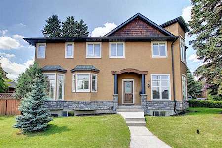 529 21 Ave NE Calgary, AB T2E 1S9