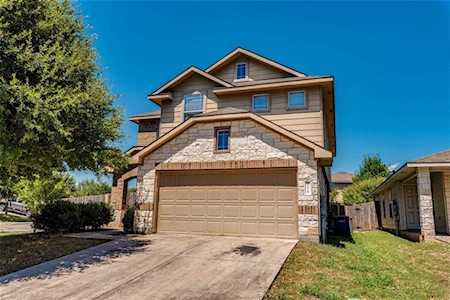 11328 Autumn Ash DR Manchaca, TX 78652