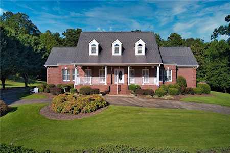 3419 Confederate Point Canton, GA 30115