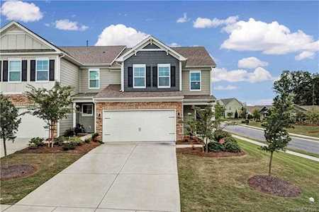 1406 Bramblewood Dr Fort Mill, SC 29708