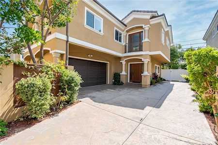 2208 Voorhees Avenue #B Redondo Beach, CA 90278