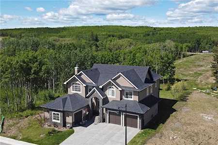 11 Mystic Ridge Way SW Calgary, AB T3H 1S7