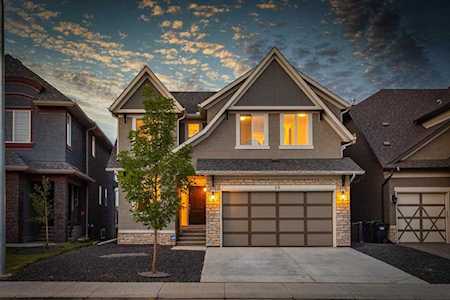 36 Marquis View SE Calgary, AB T3M 2H2