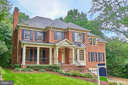 4426 26th Rd N Arlington, VA 22207