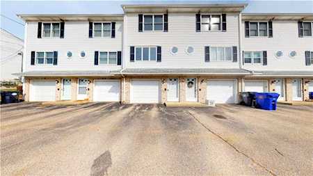 64 Sunflower Circle #B9-103 North Providence, RI 02911