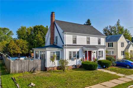 86 Brandon Rd Cranston, RI 02910