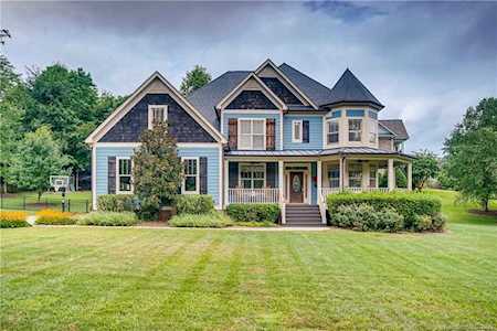 1525 Calvin Hal Ln Lake Wylie, SC 29710