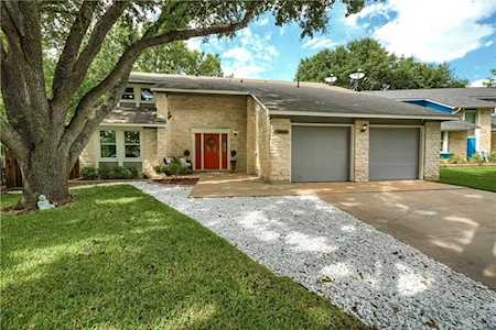 13116 Kellies Farm LN Austin, TX 78727