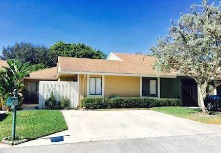 22297 Whistling Pines Ln #22297 Boca Raton, FL 33428