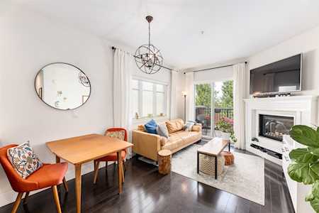 466 E 5th Avenue Vancouver, BC V5T 1H9