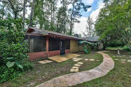 2347 Garland Ct Tallahassee, FL 32303
