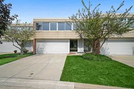 1730 Seton Rd Northbrook, IL 60062