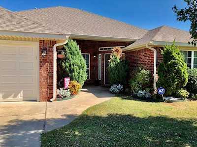 408 Stebbins Dr Yukon, OK 73099
