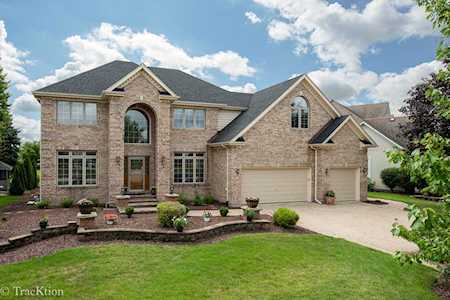 2268 Glouceston Ln Naperville, IL 60564