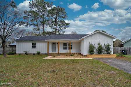 5217 Lord Tennyson Drive Wilmington, NC 28405
