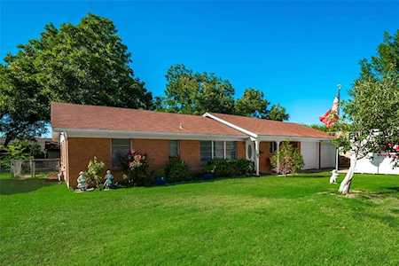 5608 Waltham Avenue Fort Worth, TX 76133