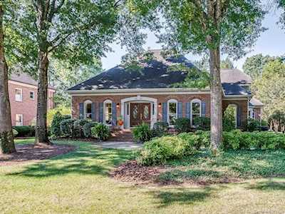 5641 Hillingdon Rd Charlotte, NC 28226
