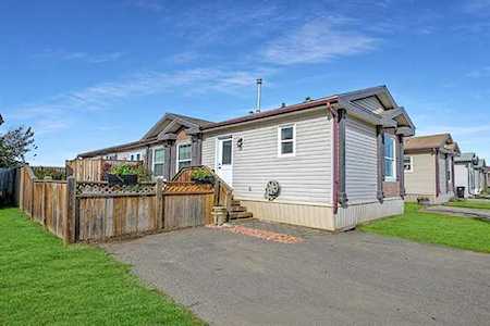 8806 91 St Grande Prairie, AB T8X 0