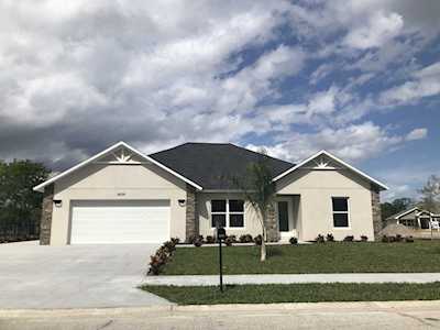 4383 Prentice Lane Mims, FL 32754
