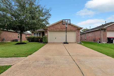 8427 Garrett Green Ln Richmond, TX 77407