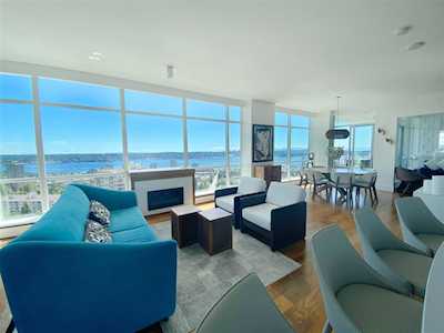 1320 Chesterfield Avenue #1901 North Vancouver, BC V7M 0A6