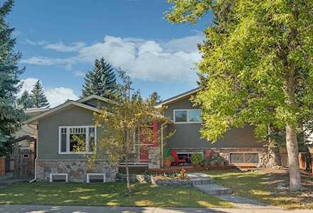 3144 SW Leduc Crescent Calgary, AB T3E 5W9