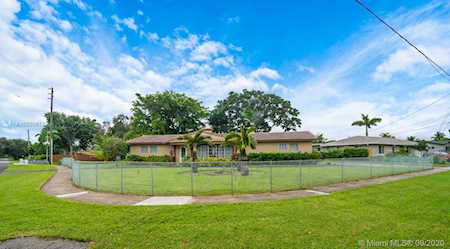 5650 SW 5th St Plantation, FL 33317
