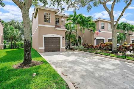 13220 NW 7th Pl Plantation, FL 33325