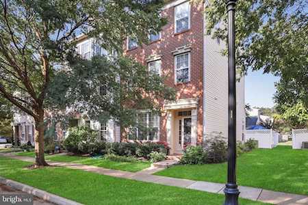 25551 Donegal Dr Chantilly, VA 20152