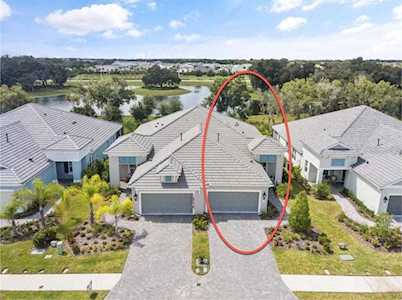 3036 Sky Blue Cove Lakewood Ranch, FL 34211