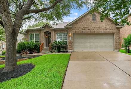 2102 Barsham CT Cedar Park, TX 78613