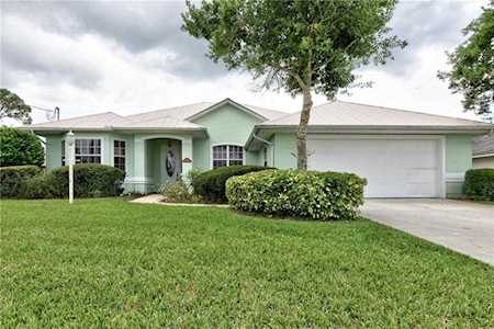 1827 Barber St Sebastian, FL 32958