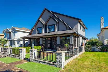 5446 Clarendon Street Vancouver, BC V5R 3J9