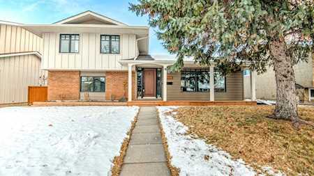 13132 Lake Crimson Dr SE Calgary, AB T2J 3K6