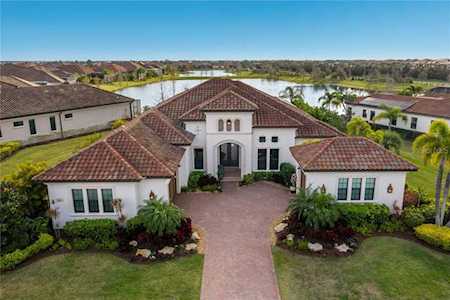7424 Seacroft COVE Lakewood Ranch, FL 34202